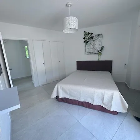 Maison Spacieuse Avec Piscine Privee - Ideale Pour Familles - Fr-1-732-109
